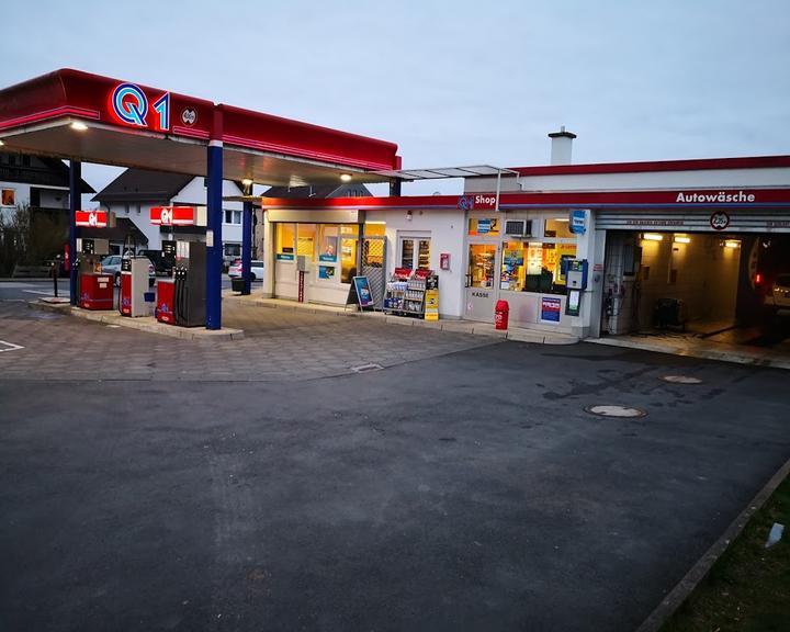 Q1 Tankstelle